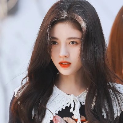 公园里的女孩